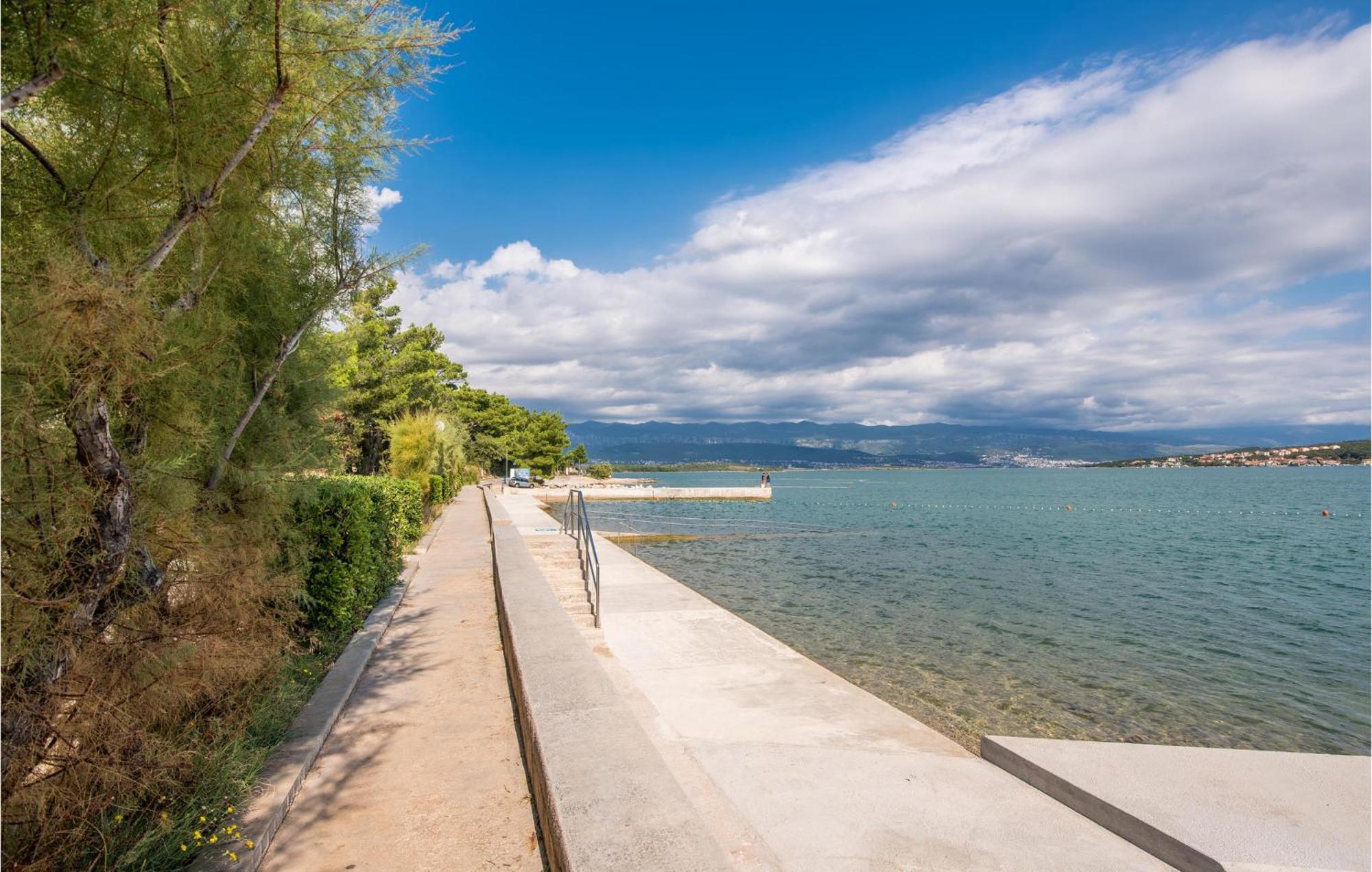 Gorgeous Apartment In Cizici With House Sea View Esterno foto